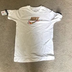 White Nike Around The World Shirt, Kids XL